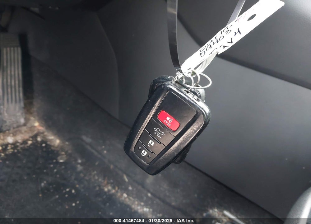 2019 TOYOTA RAV4 XLE VIN: 2T3P1RFV6KW043114