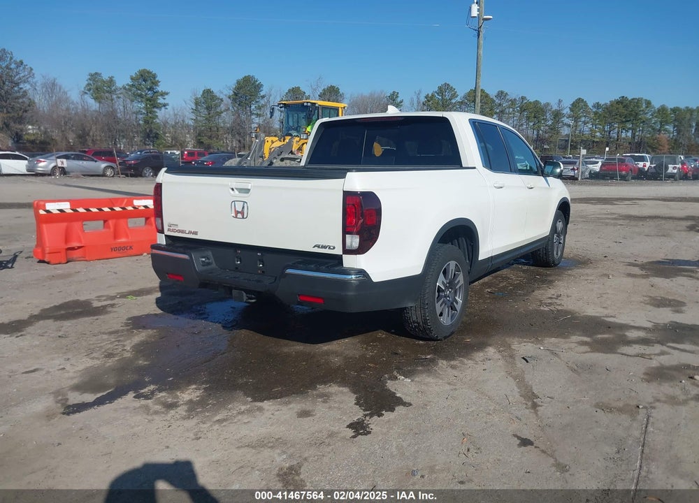 2019 HONDA RIDGELINE VIN: 5FPYK3F64KB008821