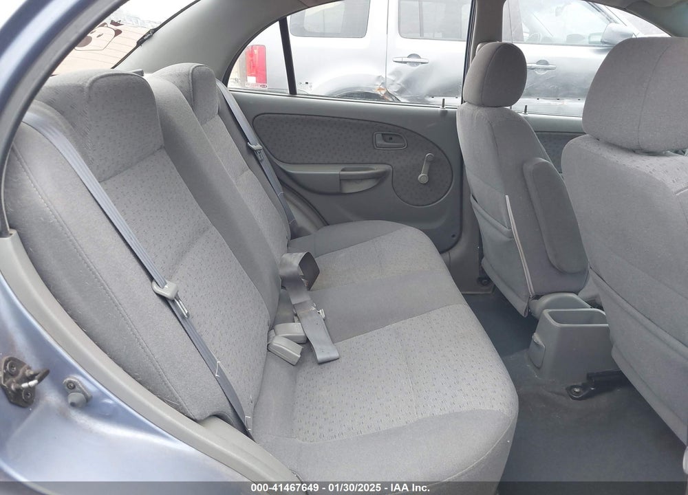 2003 KIA RIO VIN: KNADC125736236506