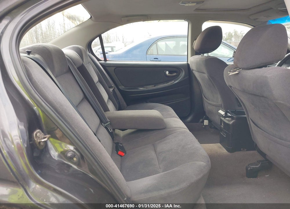 2002 NISSAN MAXIMA SE VIN: JN1DA31D52T432315