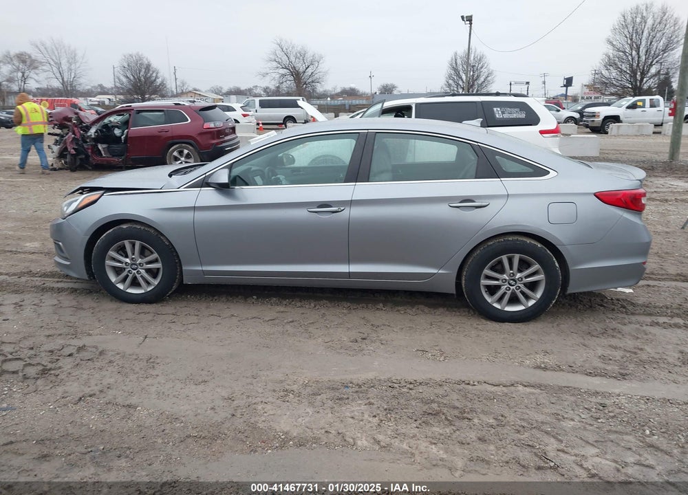 2016 HYUNDAI SONATA VIN: 5NPE24AF8GH373245