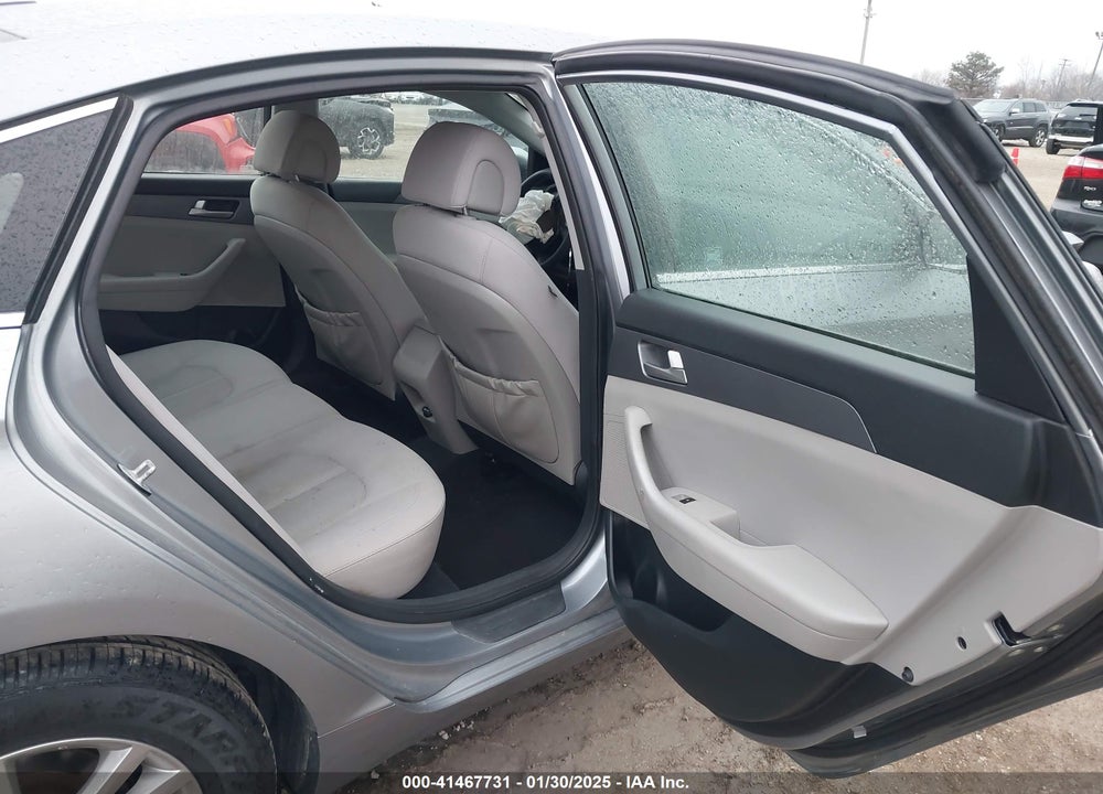 2016 HYUNDAI SONATA VIN: 5NPE24AF8GH373245