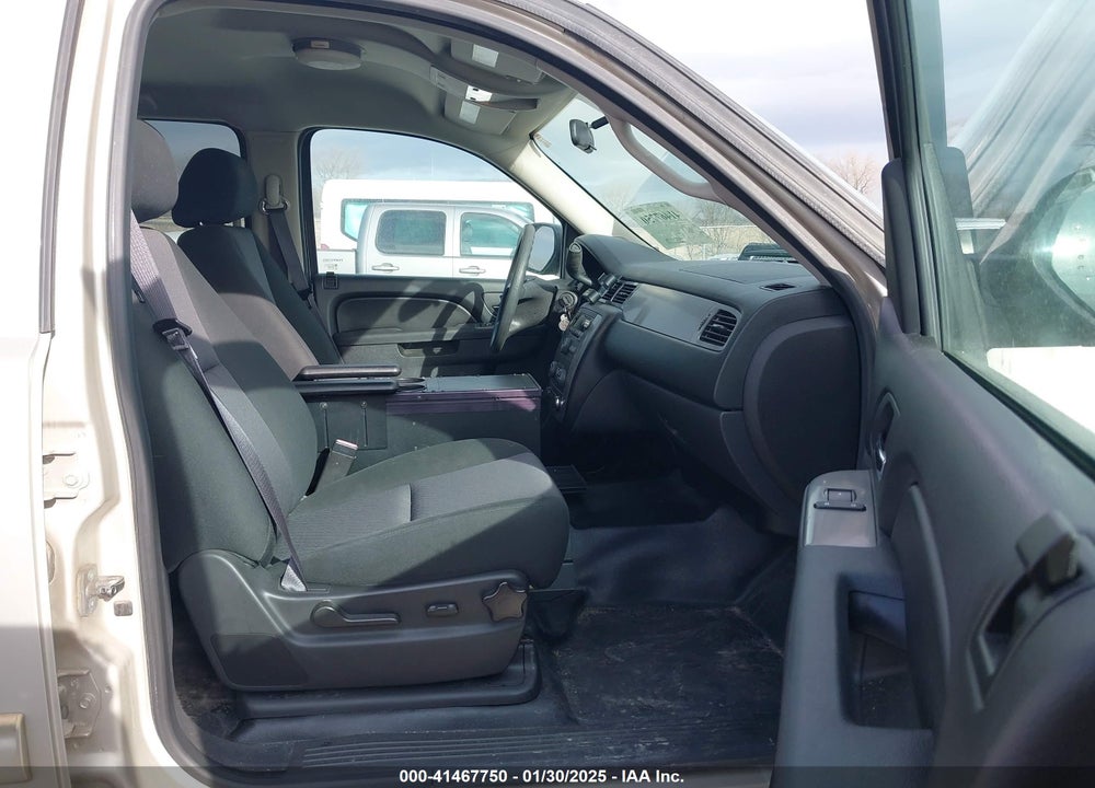 2013 CHEVROLET TAHOE COMMERCIAL FLEET VIN: 1GNLC2E09DR266330
