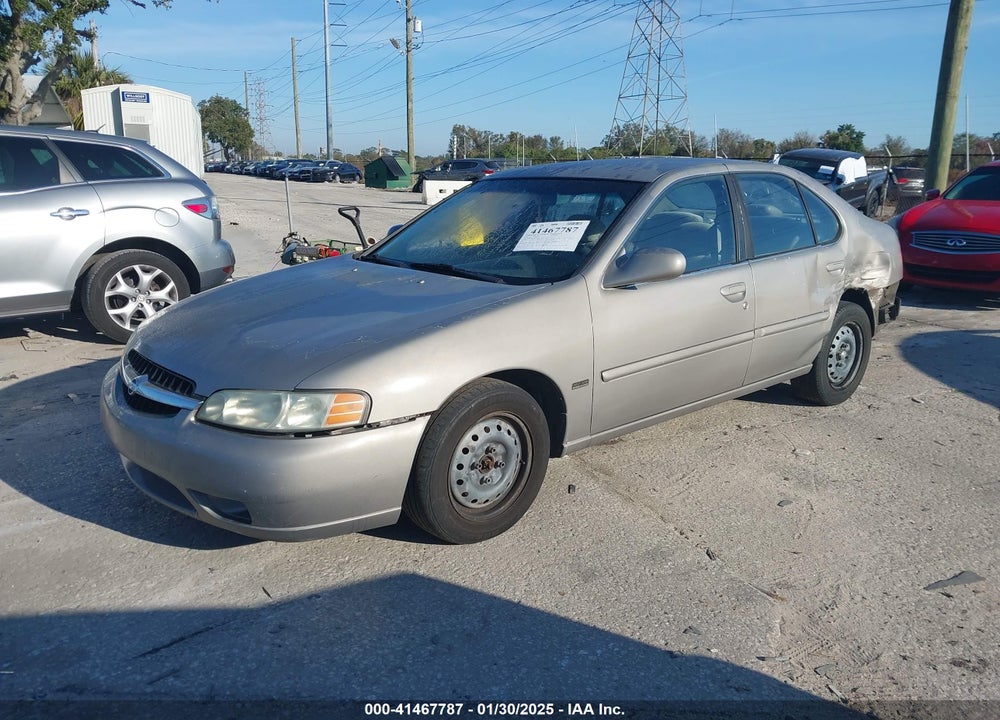 2001 NISSAN ALTIMA GXE VIN: 1N4DL01D61C220128