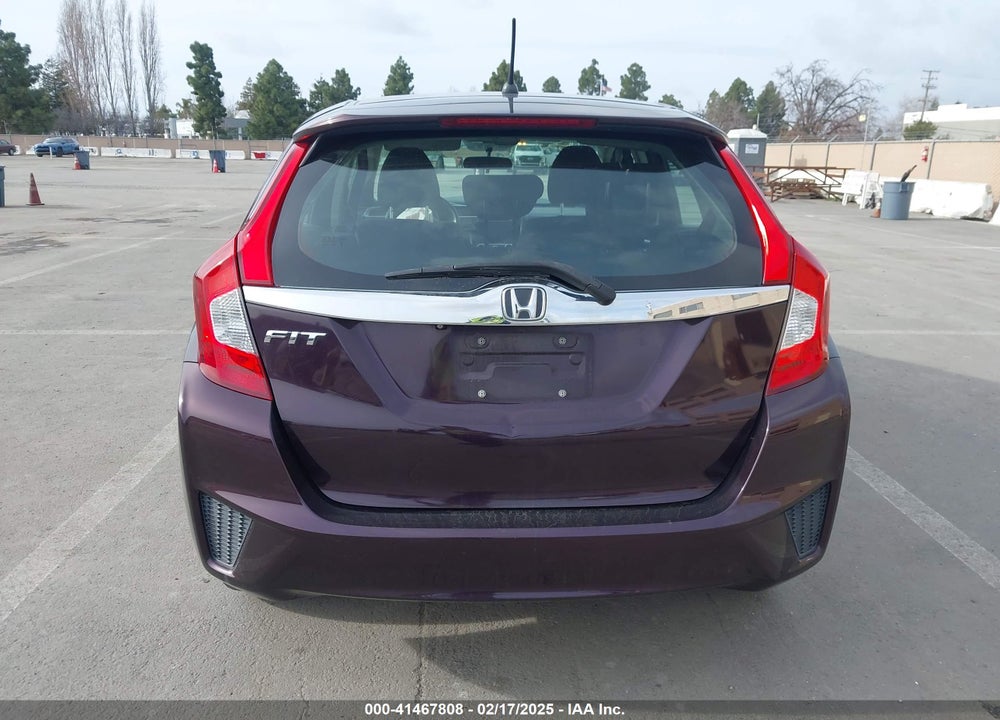 2015 HONDA FIT VIN: 3HGGK5H82FM743265