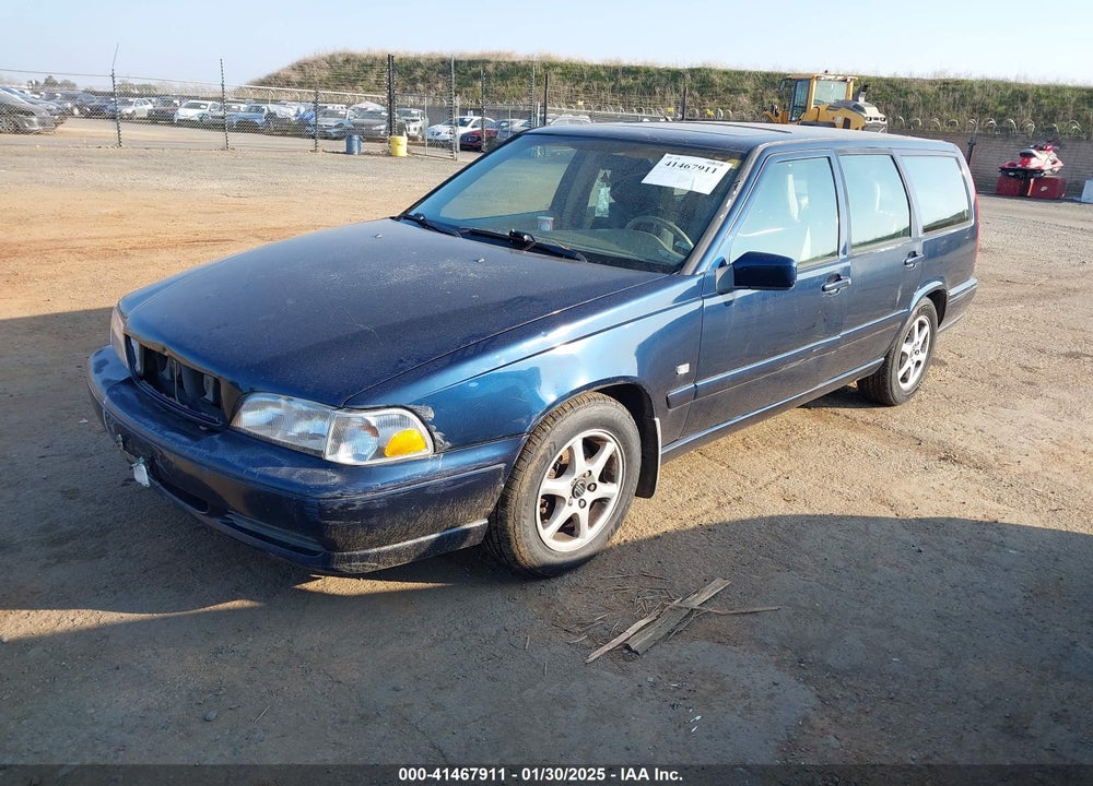 1999 VOLVO V70 GLT VIN: YV1LW56D5X2558065