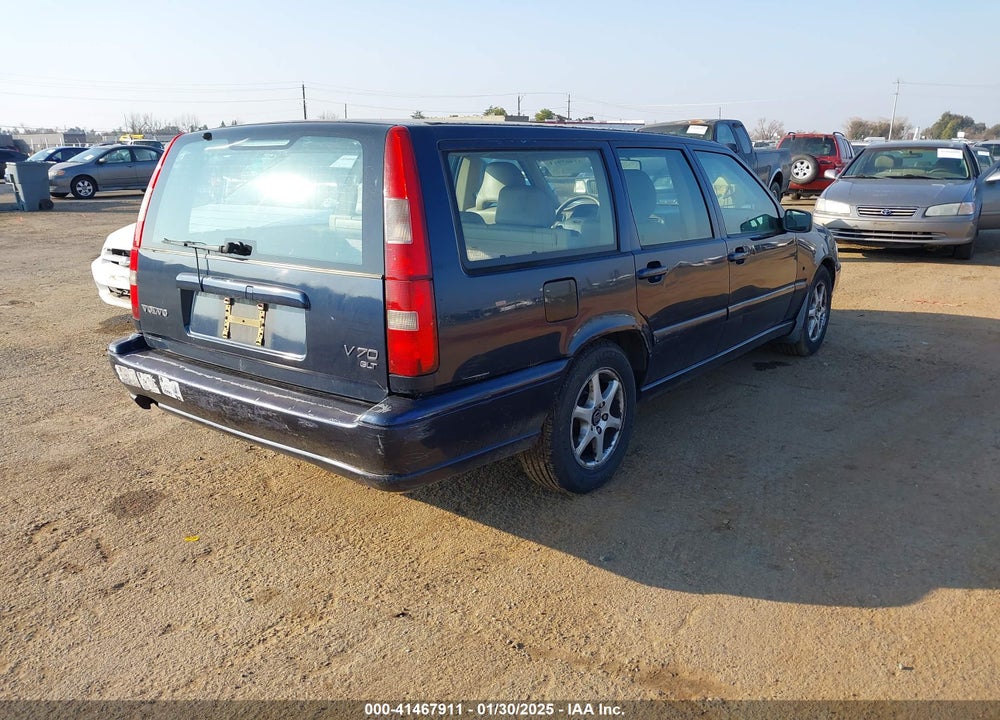 1999 VOLVO V70 GLT VIN: YV1LW56D5X2558065