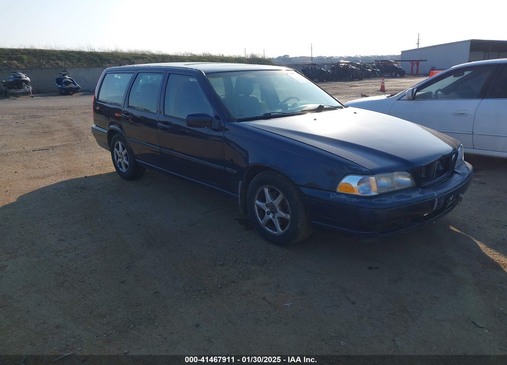 1999 VOLVO V70 GLT VIN: YV1LW56D5X2558065