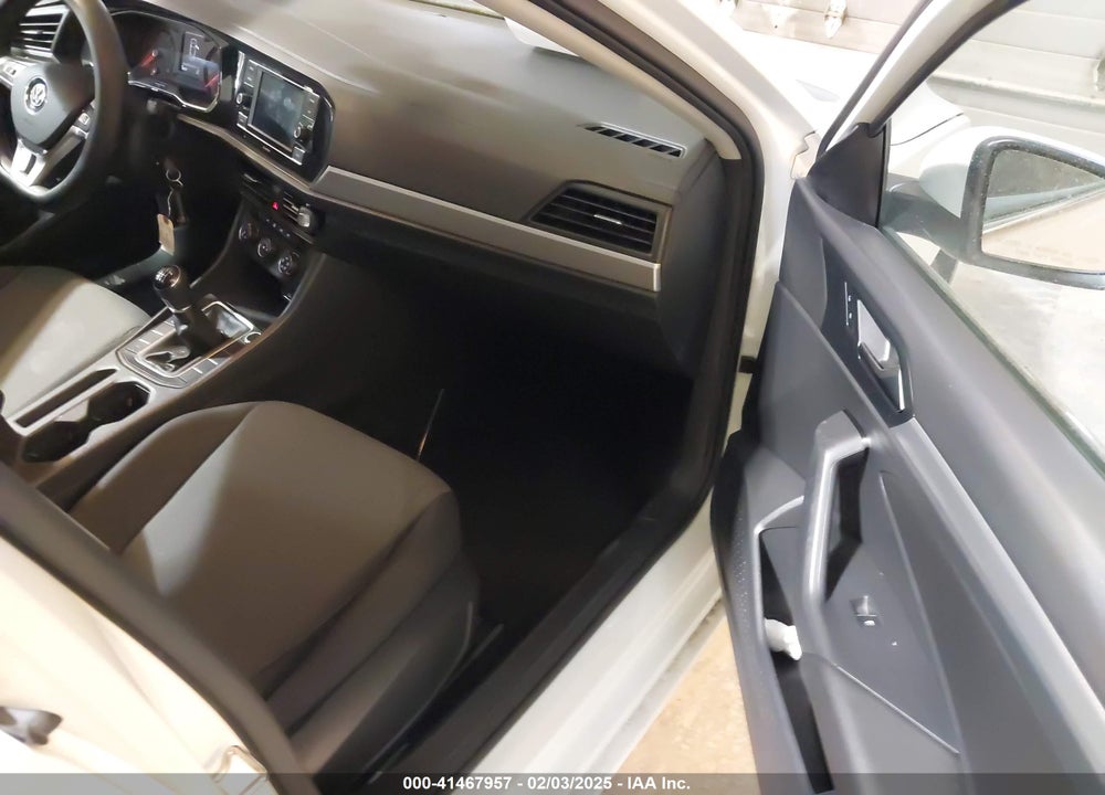 2021 VOLKSWAGEN JETTA VIN: 3VWN57BU9MM090555
