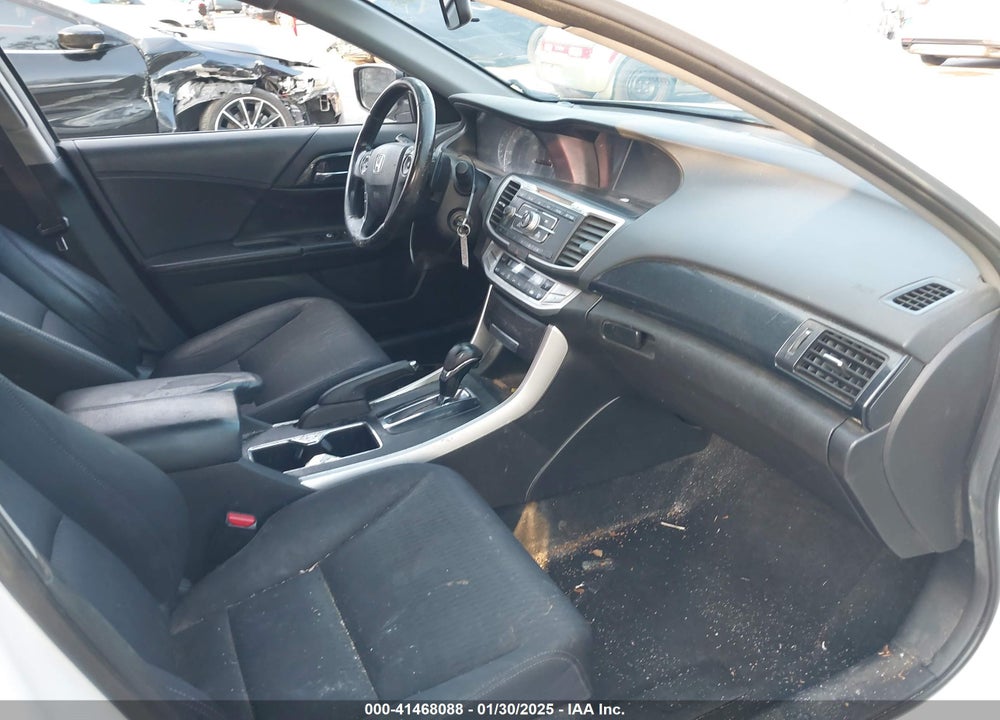 2013 HONDA ACCORD VIN: 1HGCR2F54DA018102