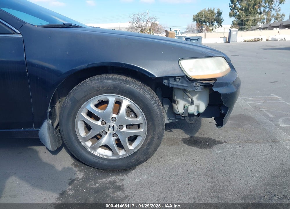 2002 HONDA ACCORD 3.0 EX VIN: 1HGCG22522A012968