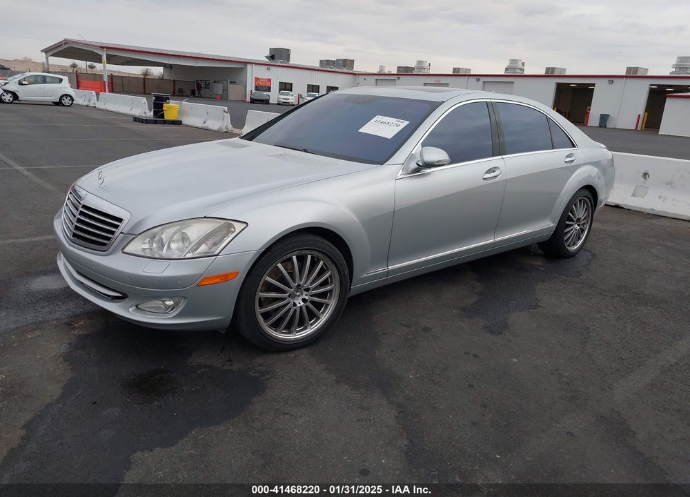 2007 MERCEDES-BENZ S 550 VIN: WDDNG71X27A122777