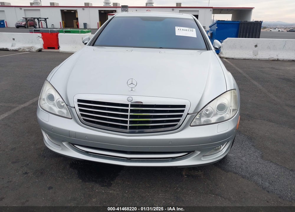 2007 MERCEDES-BENZ S 550 VIN: WDDNG71X27A122777
