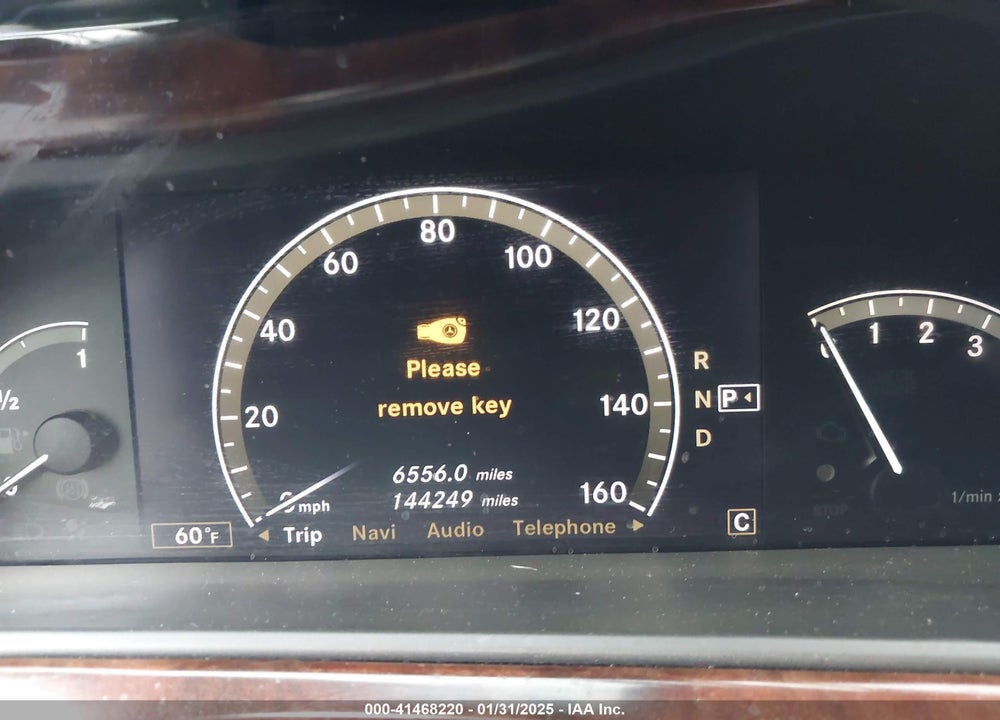 2007 MERCEDES-BENZ S 550 VIN: WDDNG71X27A122777