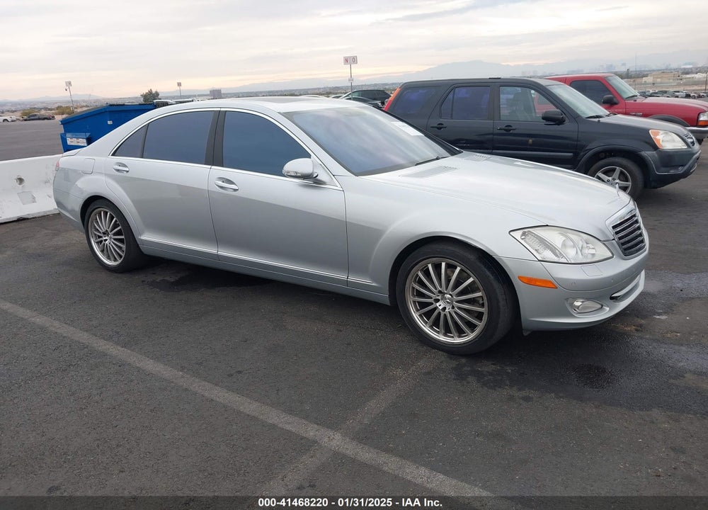 2007 MERCEDES-BENZ S 550 VIN: WDDNG71X27A122777