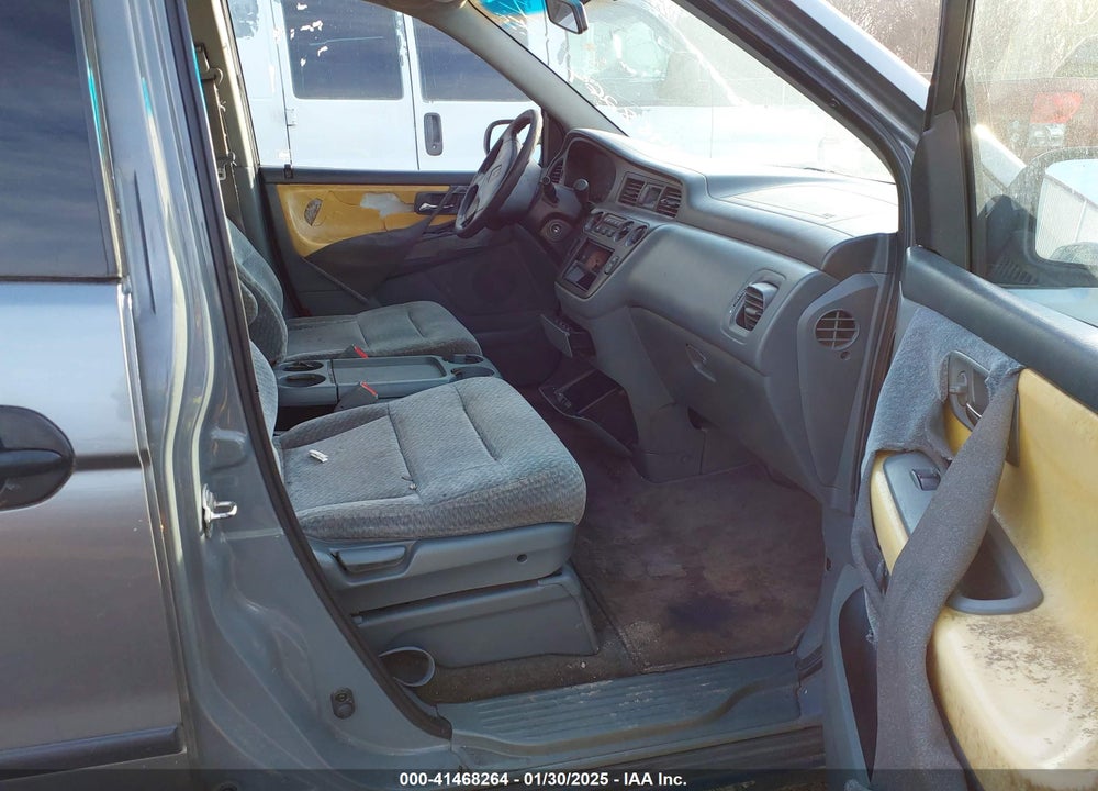 2001 HONDA ODYSSEY LX VIN: 2HKRL185X1H570788