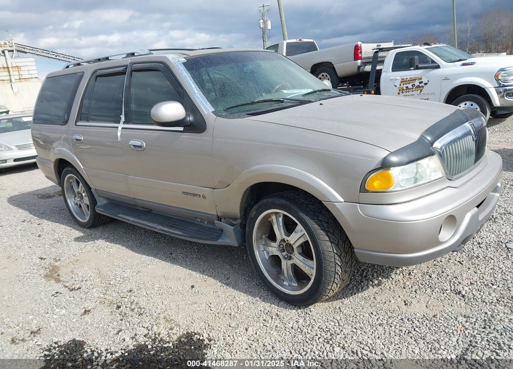 2002 LINCOLN NAVIGATOR VIN: 5LMFU28R62LJ01647