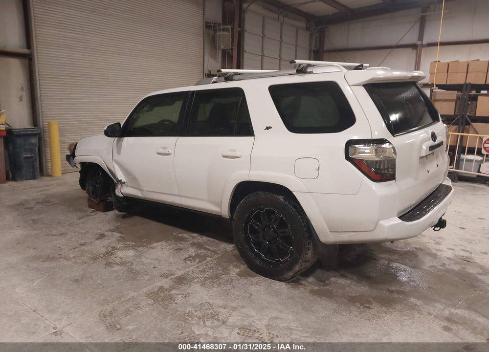 2015 TOYOTA 4RUNNER VIN: JTEZU5JR2F5101537