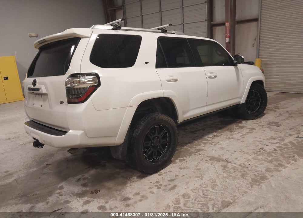 2015 TOYOTA 4RUNNER VIN: JTEZU5JR2F5101537