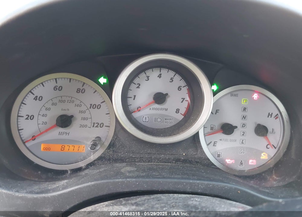 2005 TOYOTA RAV4 VIN: JTEGD20V850075588