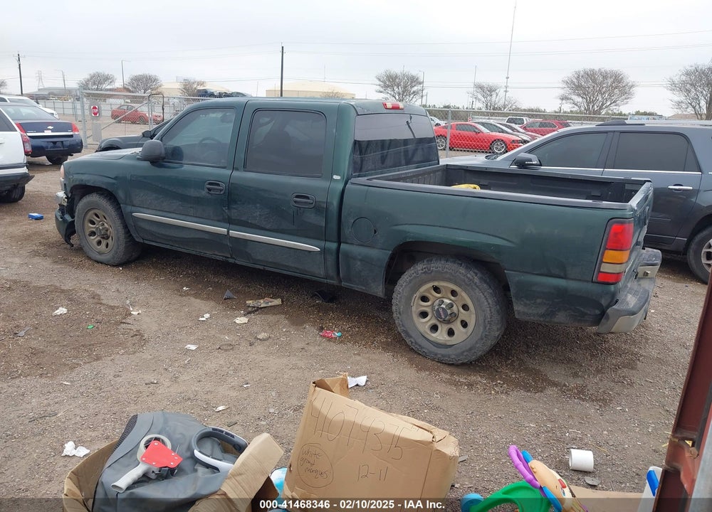 2005 GMC SIERRA 1500 SLE VIN: 2GTEC13T651181979