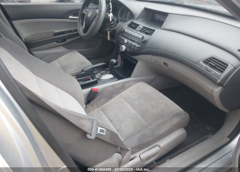 2010 HONDA ACCORD VIN: 1HGCP2F30AA147518