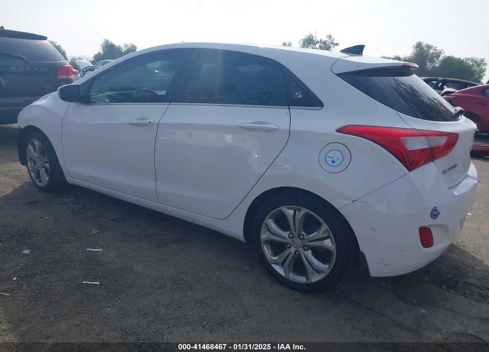 2013 HYUNDAI ELANTRA GT VIN: KMHD35LE8DU112553