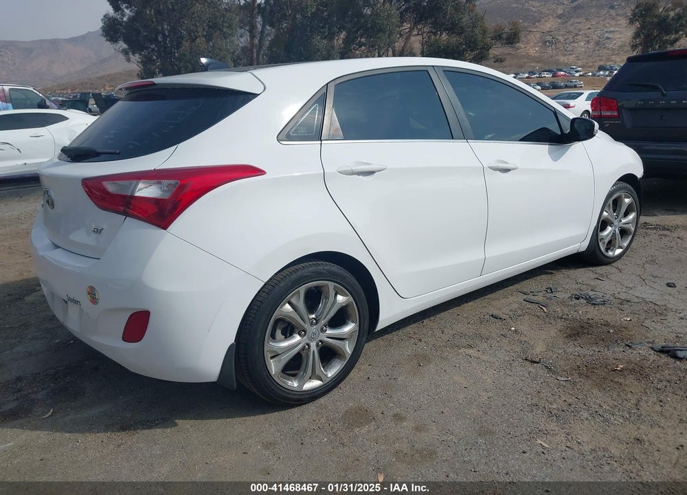 2013 HYUNDAI ELANTRA GT VIN: KMHD35LE8DU112553