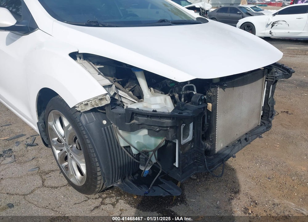 2013 HYUNDAI ELANTRA GT VIN: KMHD35LE8DU112553