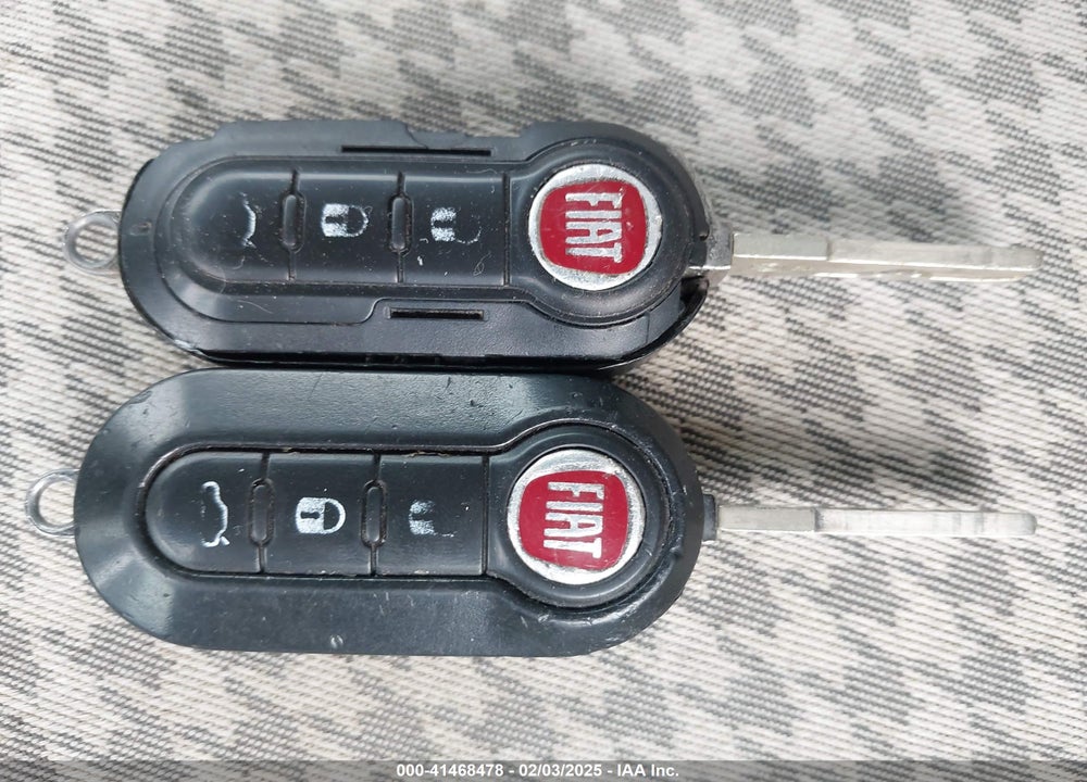 2017 FIAT 500 VIN: 3C3CFFKR1HT556430