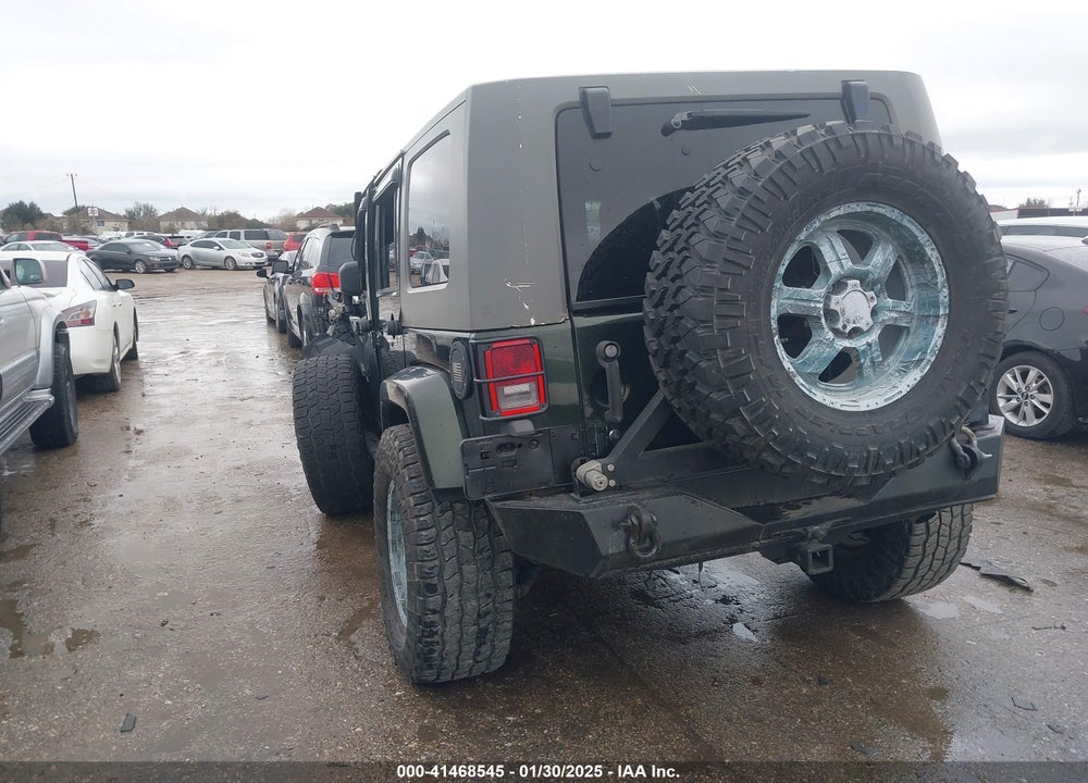 2010 JEEP WRANGLER UNLIMITED SAHARA VIN: 1J4BA5H17AL141058