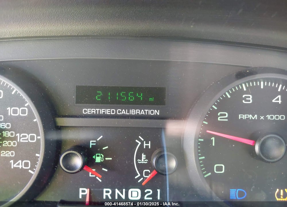 2011 FORD CROWN VICTORIA VIN: 2FABP7BV8BX128891