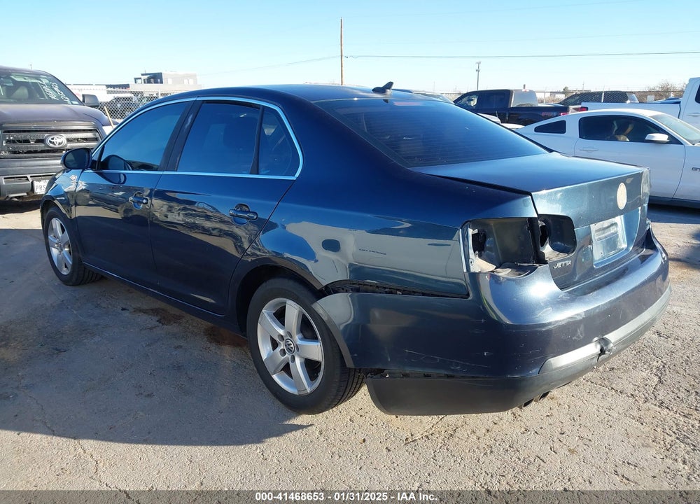 2008 VOLKSWAGEN JETTA VIN: 3VWRM71K48M178133