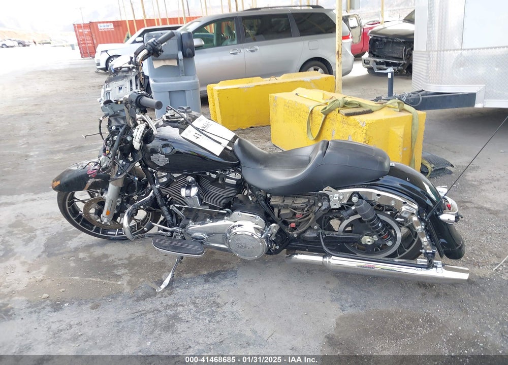 2021 HARLEY-DAVIDSON FLHXS VIN: 1HD1KRP24MB647259