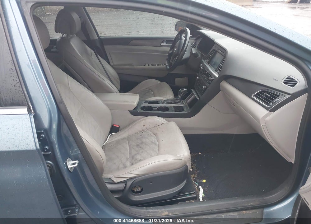 2015 HYUNDAI SONATA VIN: 5NPE34AF6FH086188