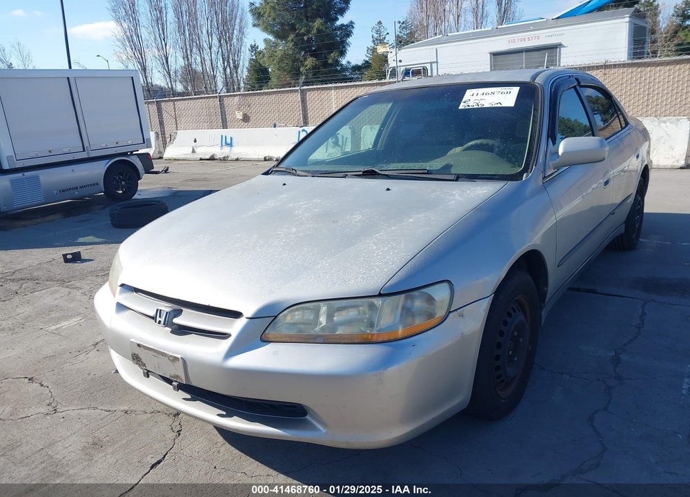 1998 HONDA ACCORD LX VIN: 1HGCG5640WA024254