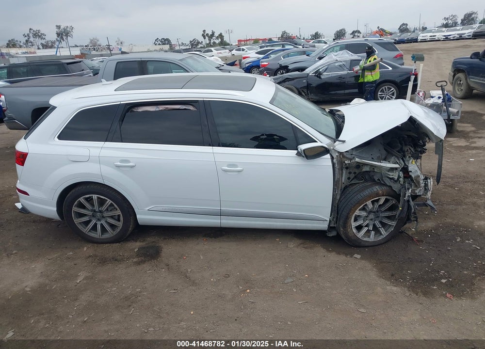 2017 AUDI Q7 3.0T PREMIUM VIN: WA1LAAF76HD029926