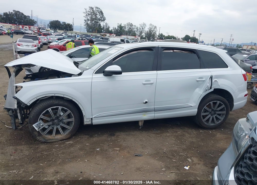 2017 AUDI Q7 3.0T PREMIUM VIN: WA1LAAF76HD029926