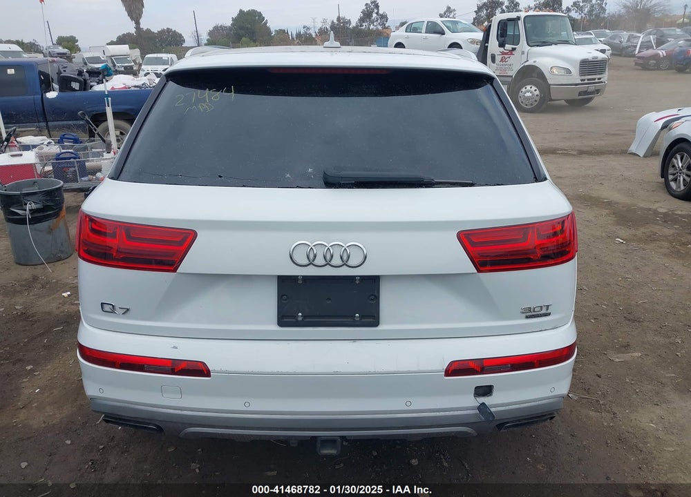 2017 AUDI Q7 3.0T PREMIUM VIN: WA1LAAF76HD029926