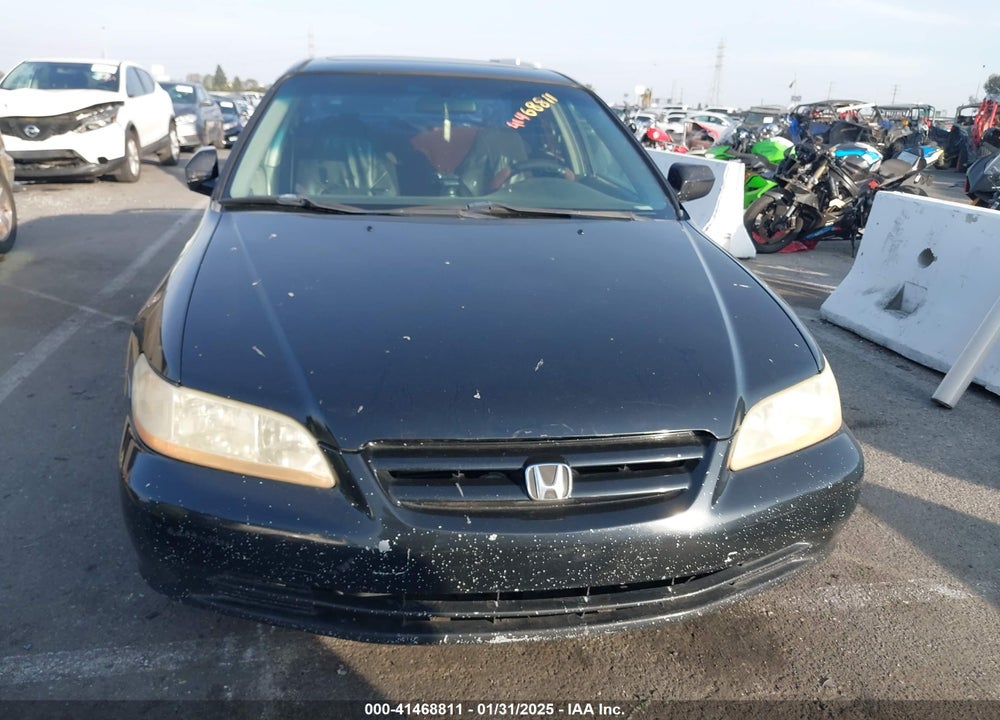 2001 HONDA ACCORD 2.3 EX VIN: JHMCG66821C004610