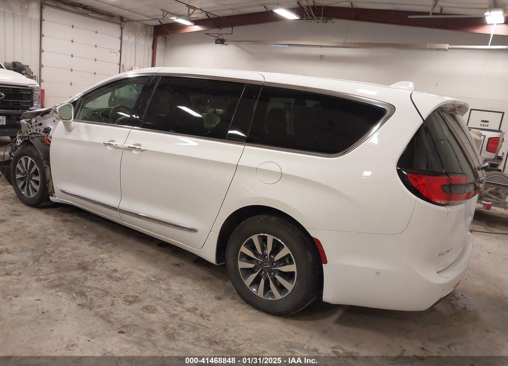 2022 CHRYSLER PACIFICA HYBRID VIN: 2C4RC1S71NR148136