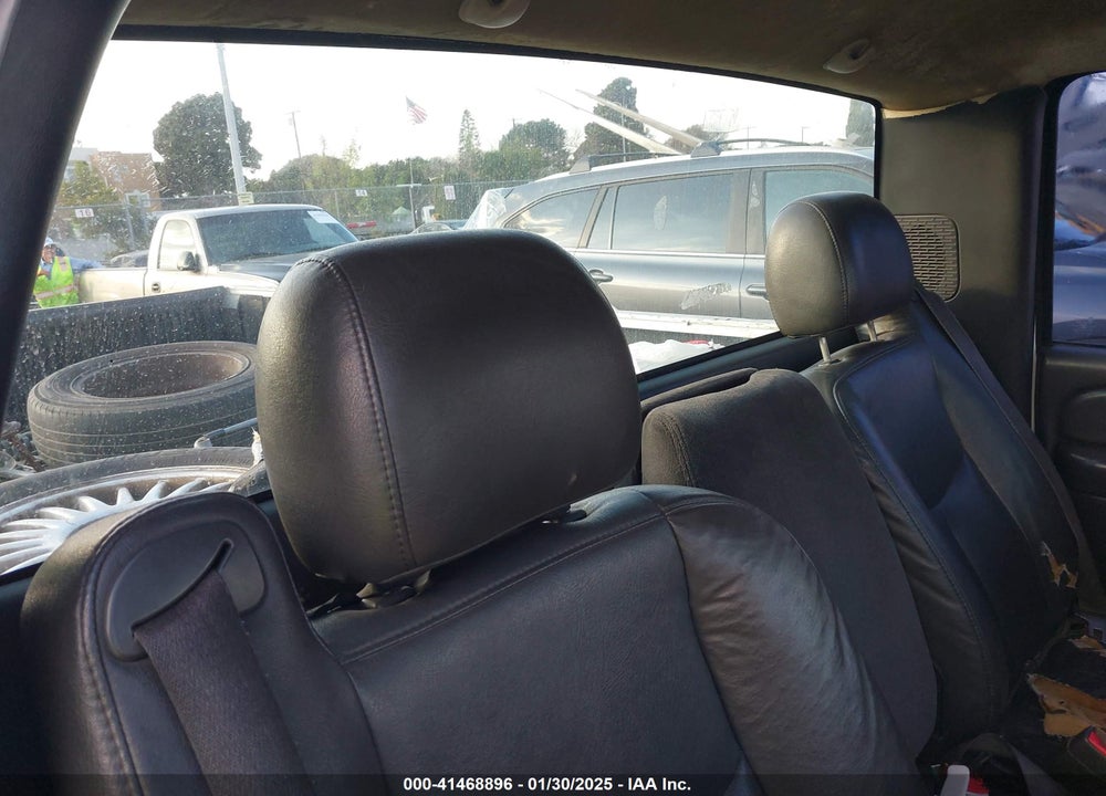 2005 GMC SIERRA 1500 WORK TRUCK VIN: 1GTEC14V45E195121