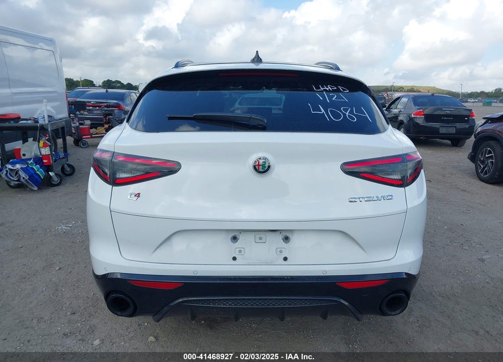 2024 ALFA ROMEO STELVIO VIN: ZASPAKBN9R7D74084