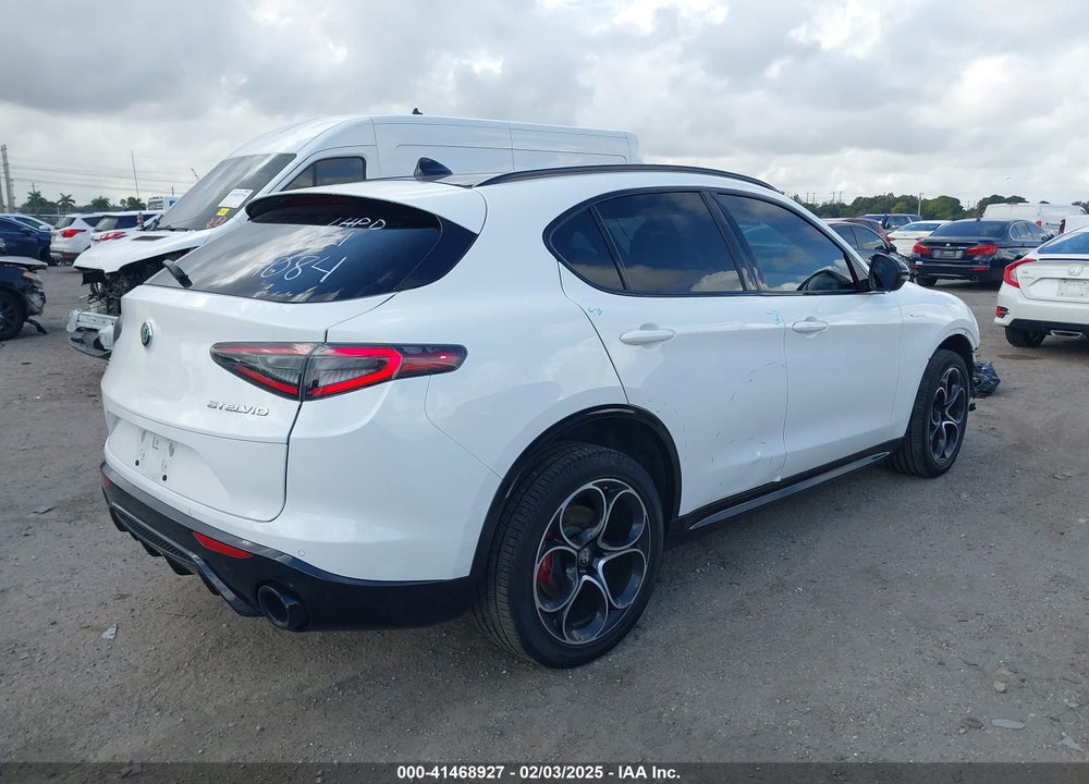 2024 ALFA ROMEO STELVIO VIN: ZASPAKBN9R7D74084