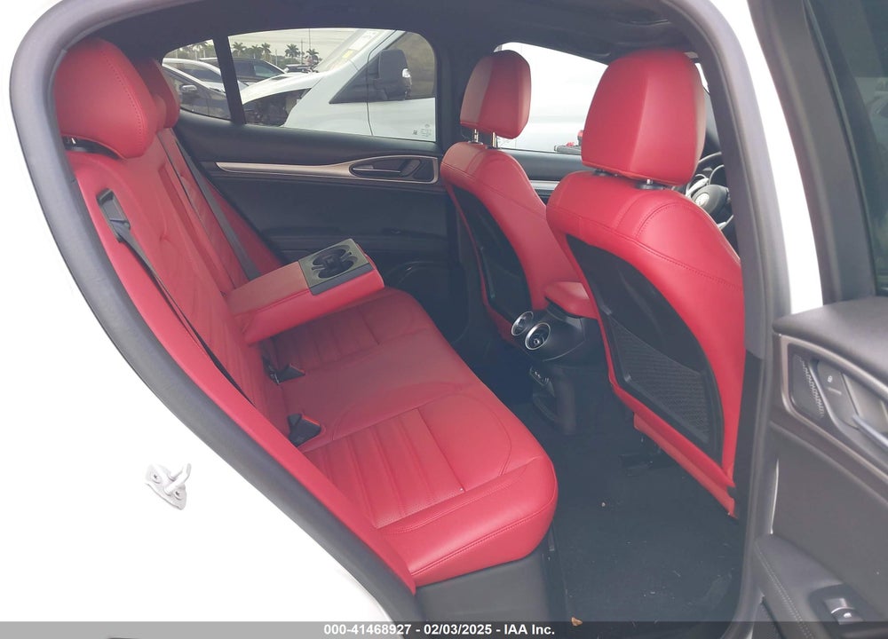 2024 ALFA ROMEO STELVIO VIN: ZASPAKBN9R7D74084
