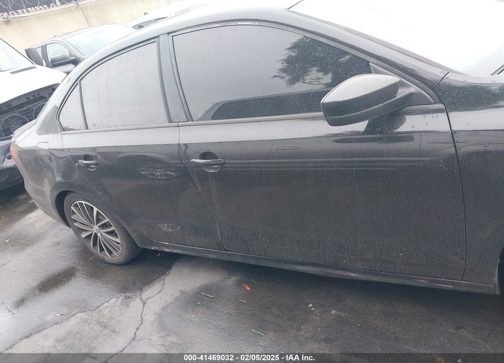 2016 VOLKSWAGEN JETTA 1.8T SPORT VIN: 3VWD17AJ9GM387456