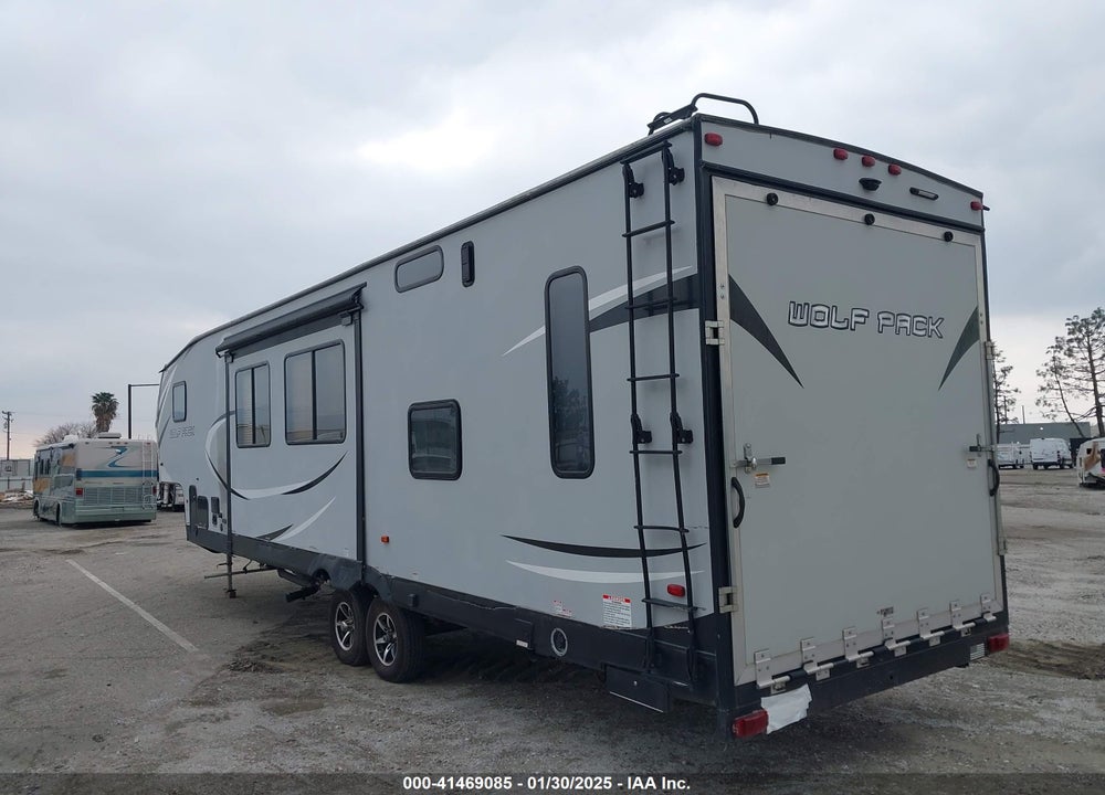 2019 FOREST RIVER WOLF PACK VIN: 5ZT3CTXB4K1212277