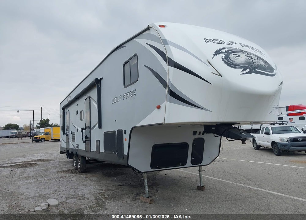 2019 FOREST RIVER WOLF PACK VIN: 5ZT3CTXB4K1212277