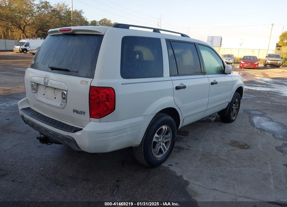 2005 HONDA PILOT EX-L VIN: 5FNYF18515B053807