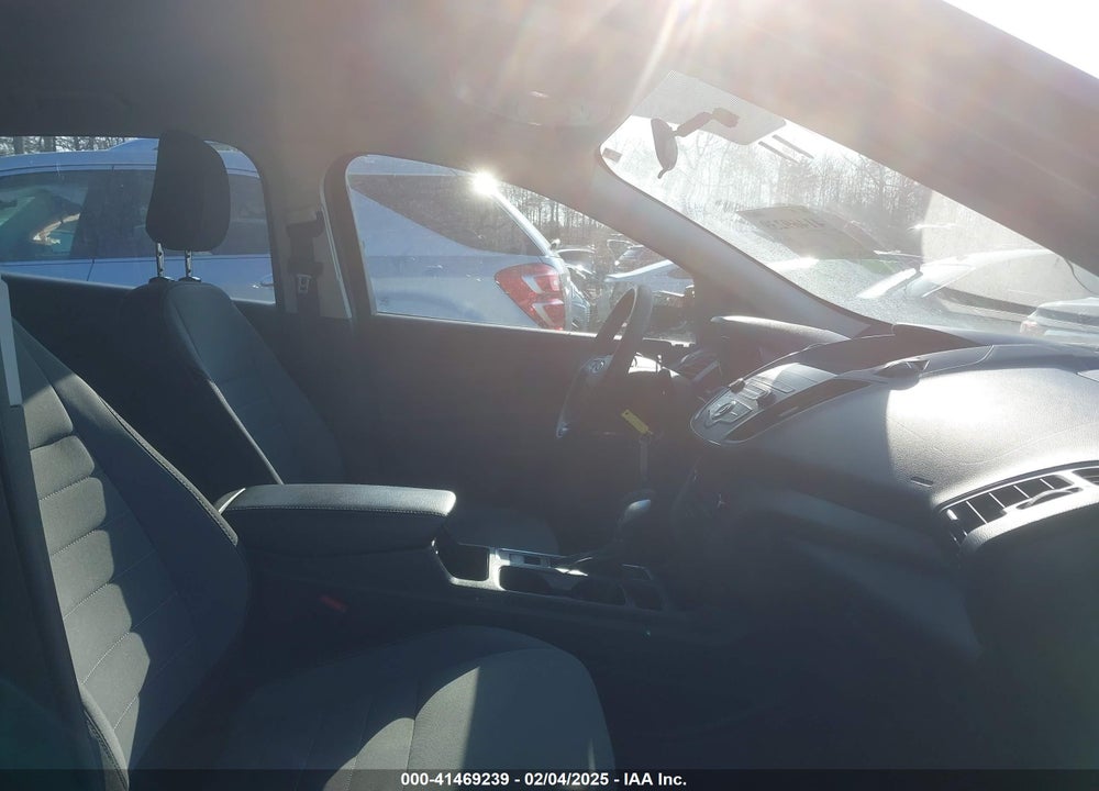 2019 FORD ESCAPE VIN: 1FMCU0F70KUB21950